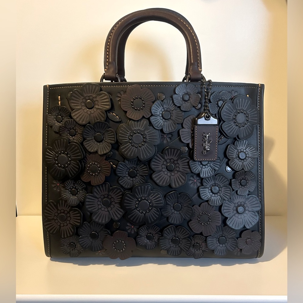 COACH ROGUE 30 TEA ROSE